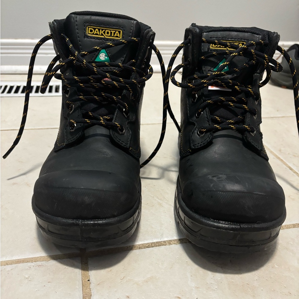 Brand new men’s steel toe work boots